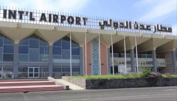 بعد صواريخ الحوثيين على مطار عدن.. تحذير جنوبي من المعلومات المجانية
