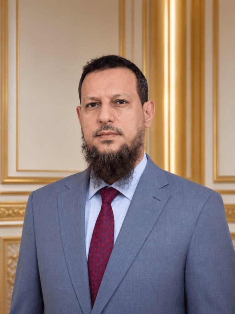 المحافظ شيخ: العاصمة عدن آمنة ومستقرة ولن ترضخ لمحاولات استهداف أمنها واستقرارها