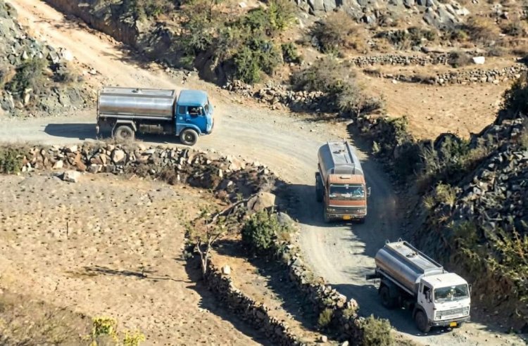 الجفاف يهدد الحياة في معظم مناطق يافع وينذر بكارثة إنسانية.. والأهالي يستغيثون