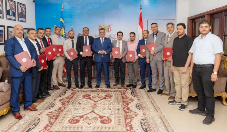 سفارة بلادنا في ماليزيا تكرّم 14 باحثًا وأكاديميًا يمنيًا تقديرًا لتميزهم العلمي وإنجازاتهم البحثية