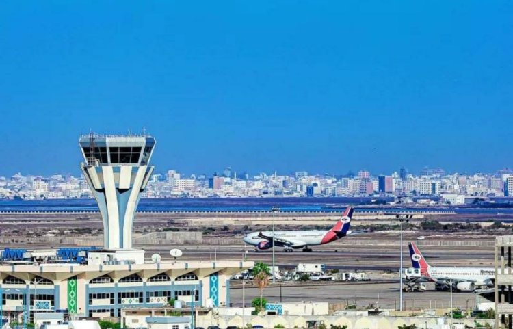صواريخ الحوثي على مطار عدن.. انحراف واحد كان كفيلًا بمجزرة بين مئات الطلاب